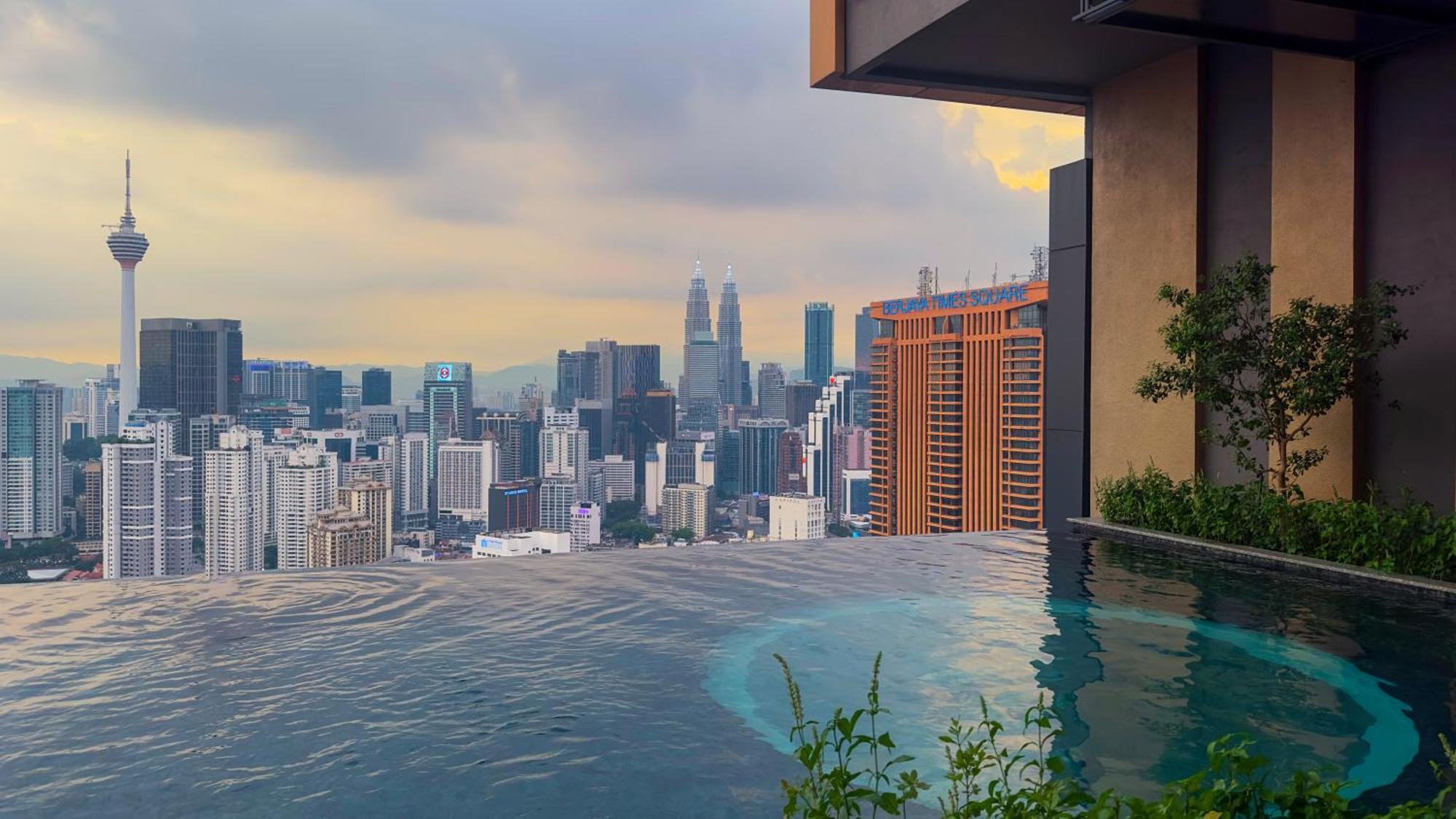 Harmony Luxury Suites At Lucentia Bukit Bintang City Center Kuala Lumpur Exterior photo